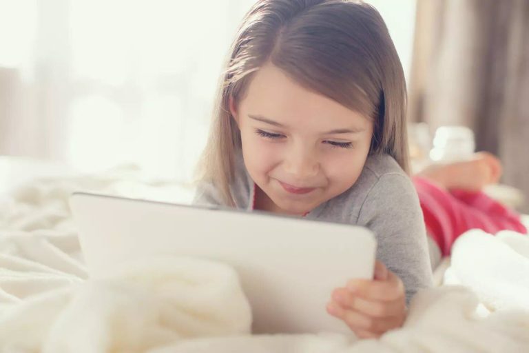 Quelles sont les recommandations d’utilisation des écrans pour un enfant de 3 ans ?