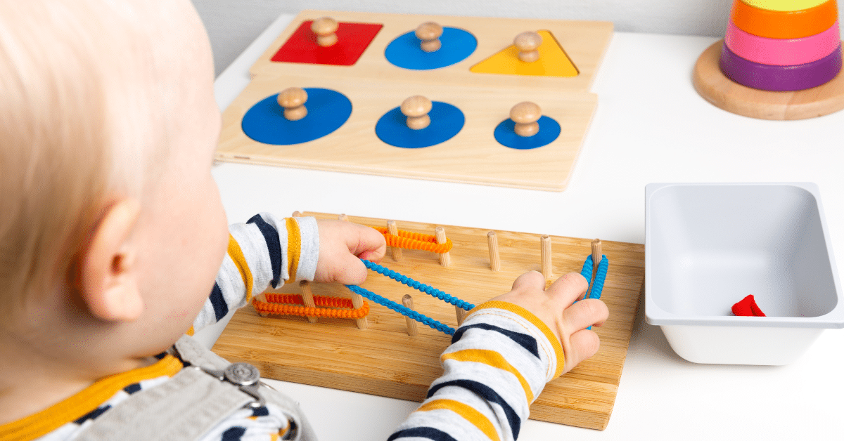 Exemples de jouets Montessori populaires et leur bénéfice