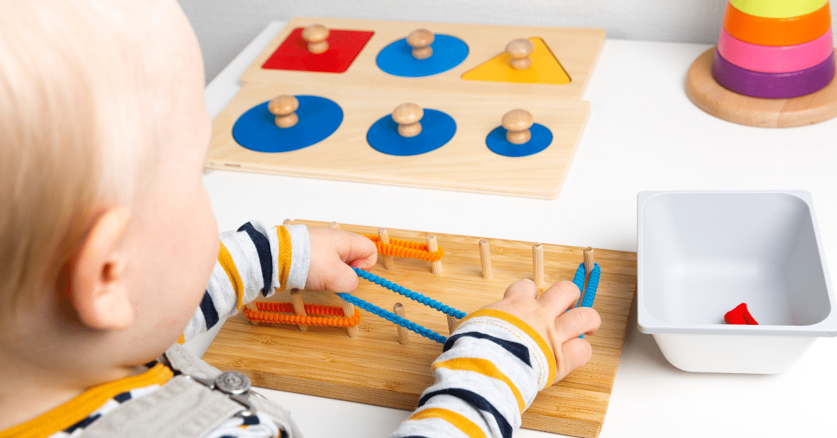 Sélection de jeux éducatifs Montessori par tranches d'âge