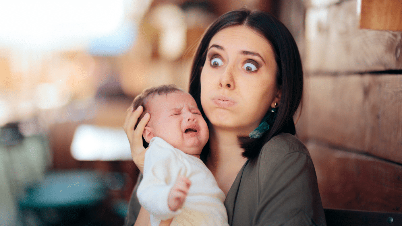 bébé ne fait que pleurer, quoi faire ? 