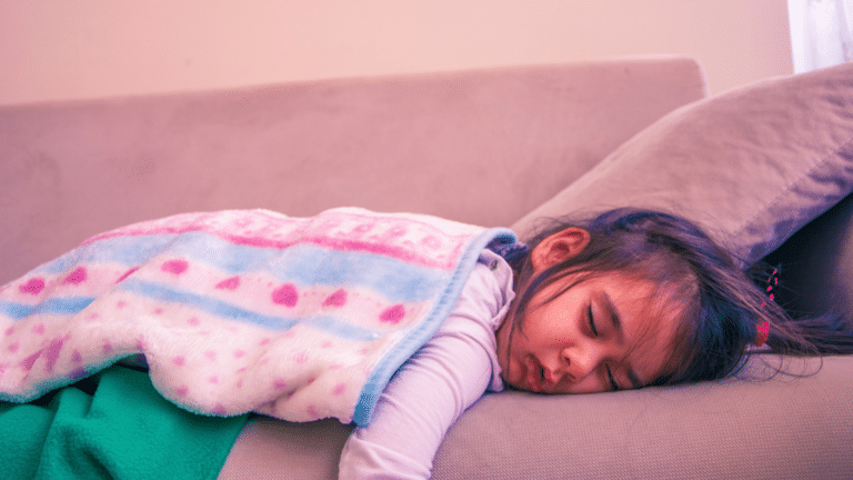 Sommeil autonome chez les enfants : Aider bébé à s’endormir seul