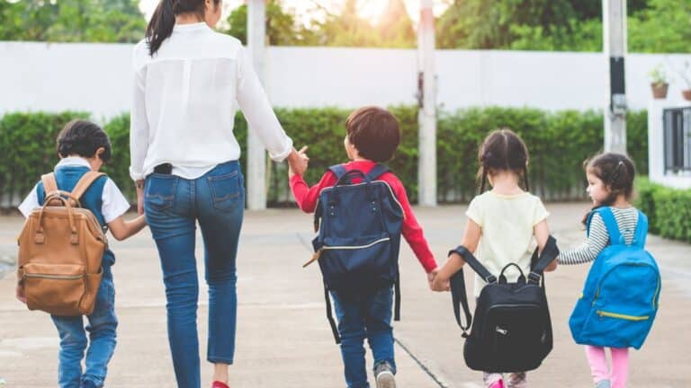 allocation de rentrée scolaire en 2025, voici comment éviter les retards et recevoir l’ars dans les meilleures conditions