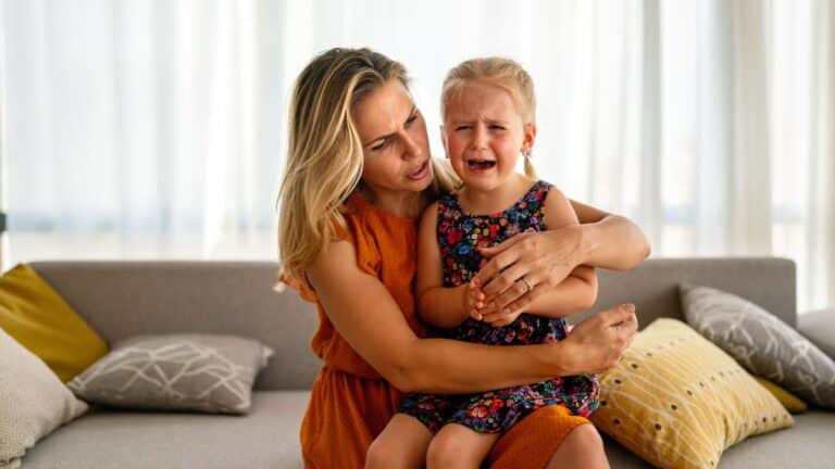 mon enfant a attrapé une tique, comment la retirer sans danger (1)