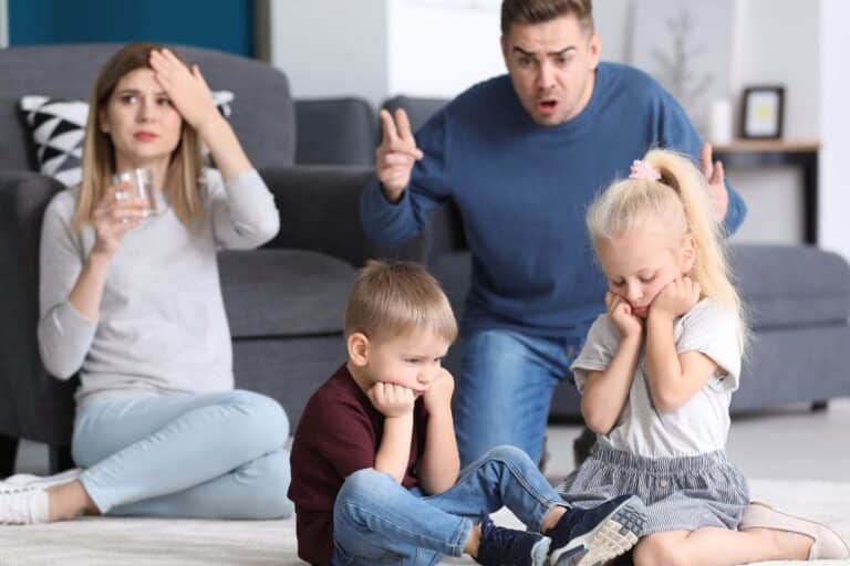 origine de la plupart des tensions familiales