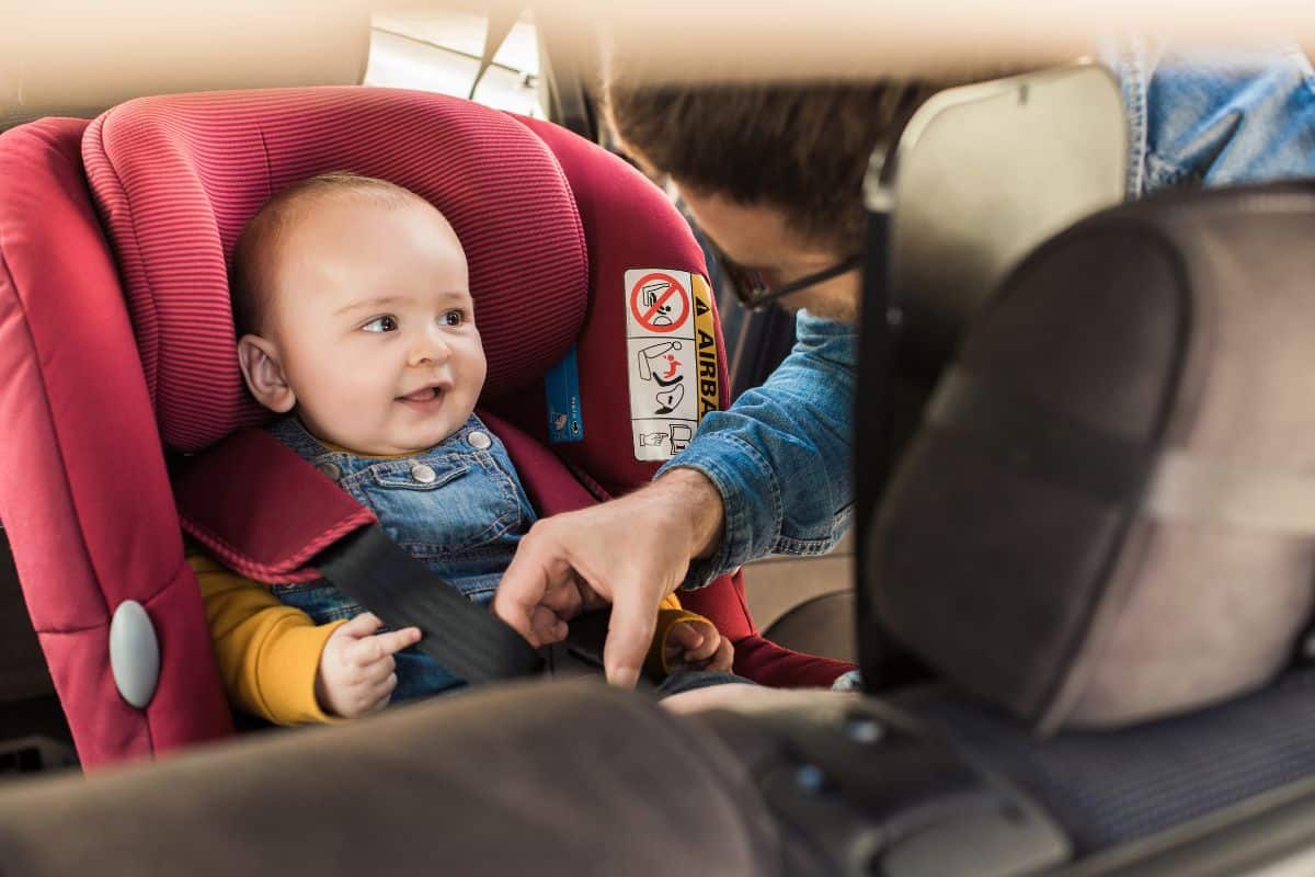 solution bébés pleurent en siège auto
