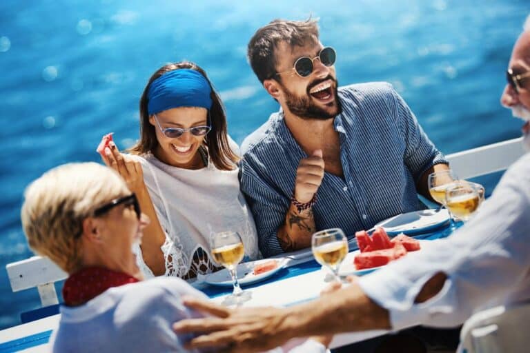 comportement en croisière lors du repas