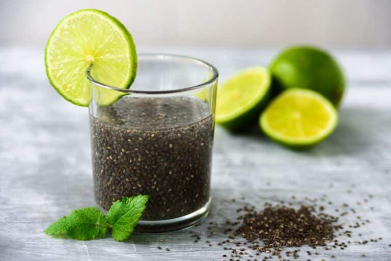 eau citron et graines de chia