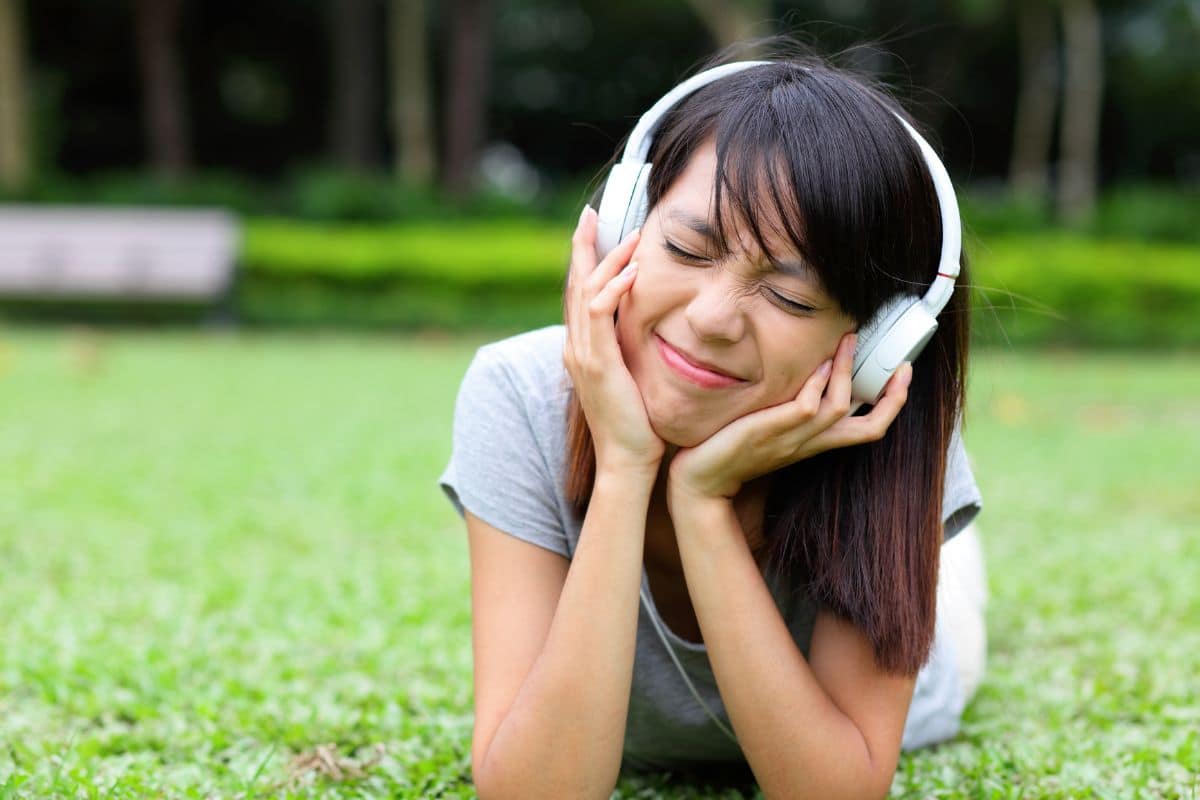 écoutez toujours même chanson boucle
