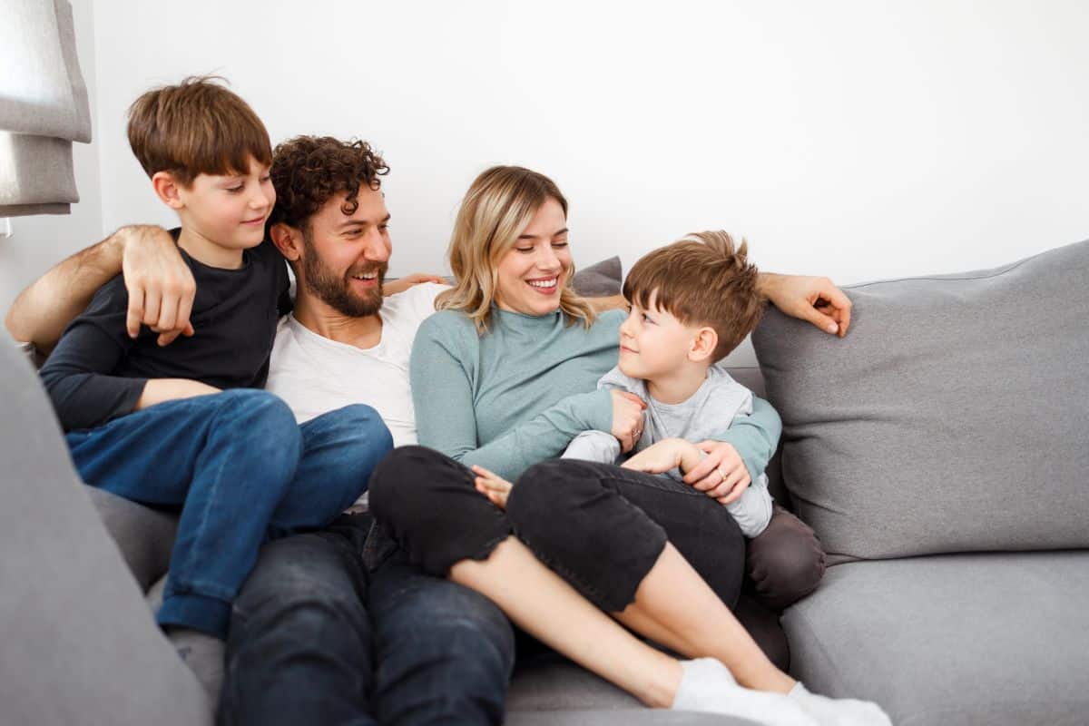faire parler les enfants sans les brusquer