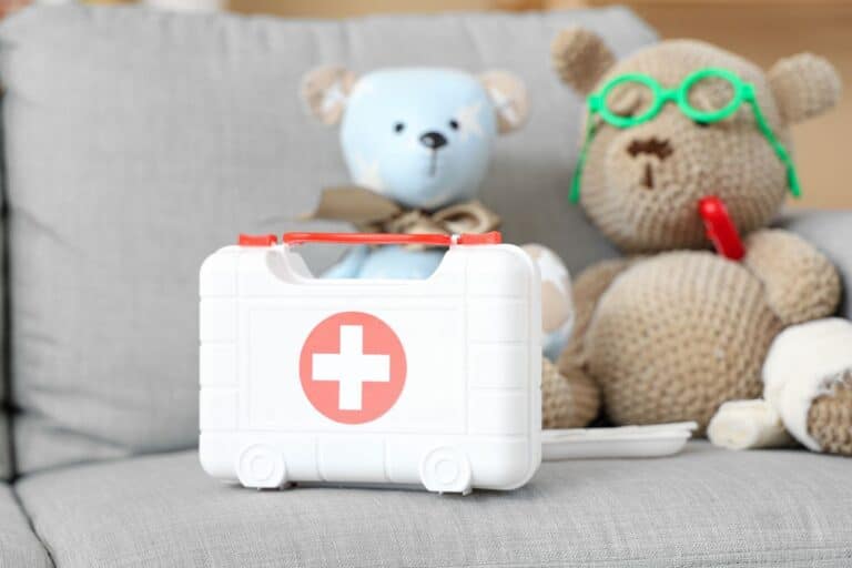 mettre dans trousse pharmacie pour vacances