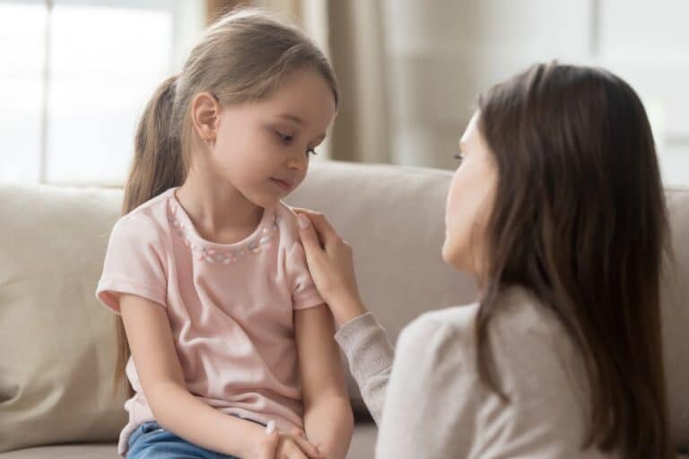 réagir enfant angoisse idée retourner école