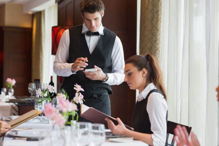 serveurs en restaurant