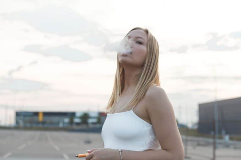 vapoter sur la plage
