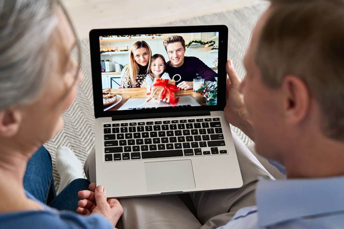 Être grand parent à distance
