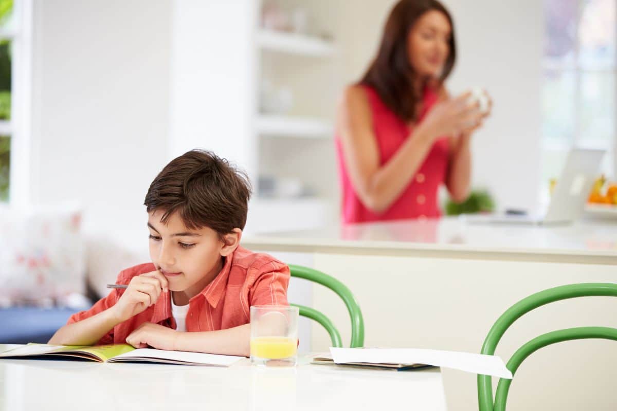 michel cymes applique enfants fassent devoirs