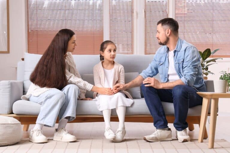 force jamais enfants s'excuser